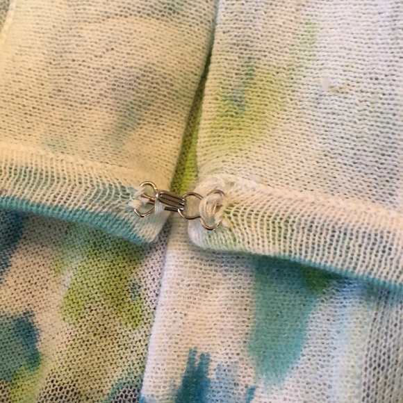 💚 Sharon Young abstract print Lightweight, Hook-eye top close, silky feel cardi - Picture 8 of 10